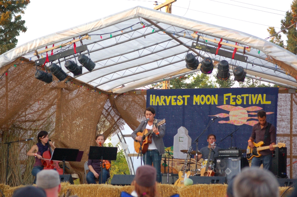 harvest-moon-2012-18
